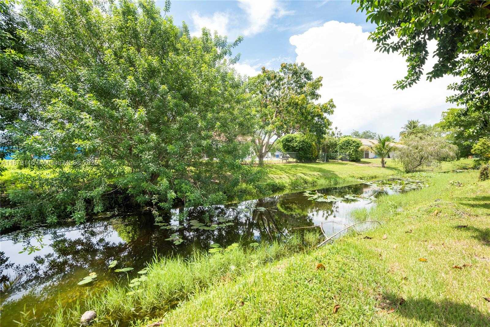 Small Image of 10630 NORTH WEST 41ST ST, Coral Springs Number 32