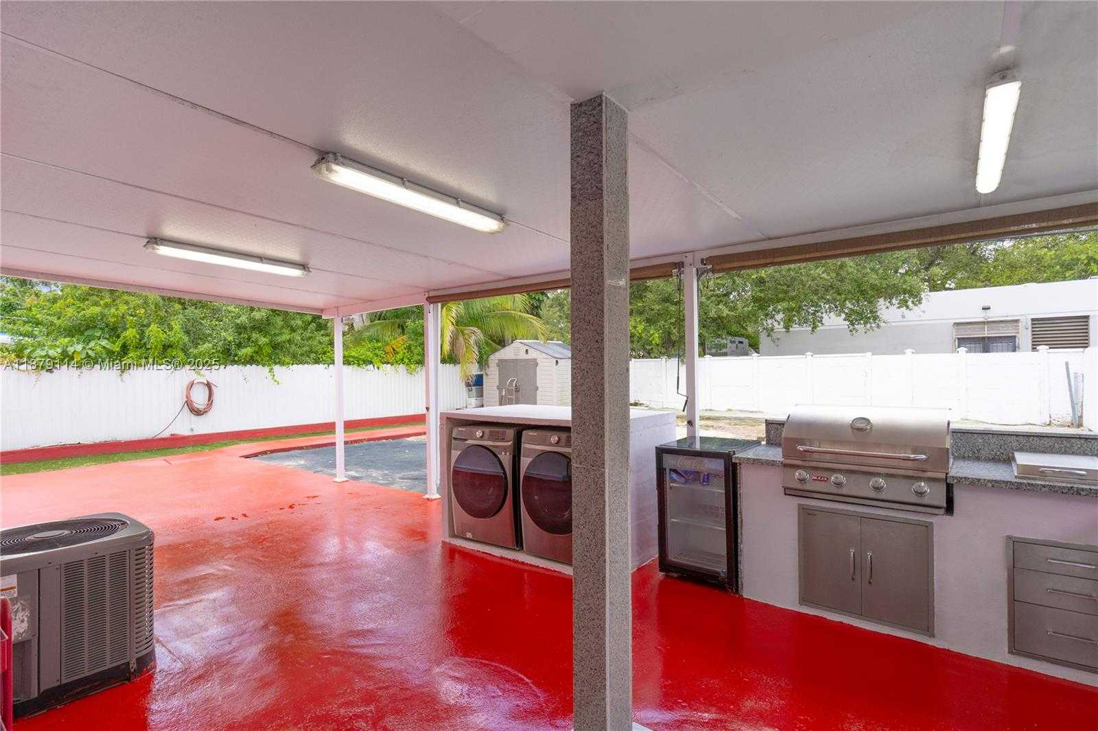 Small Image of 16450 NORTH WEST 24TH AVE, Miami Gardens Number 17