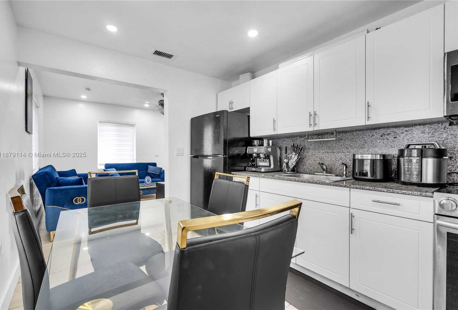 Small Image of 16450 NORTH WEST 24TH AVE, Miami Gardens Number 8