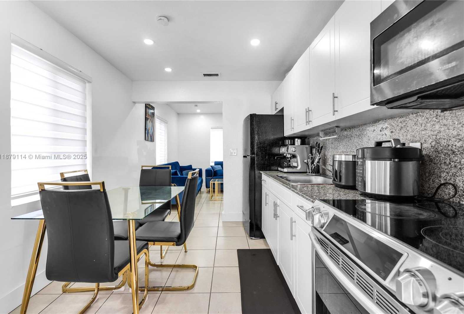 Small Image of 16450 NORTH WEST 24TH AVE, Miami Gardens Number 9