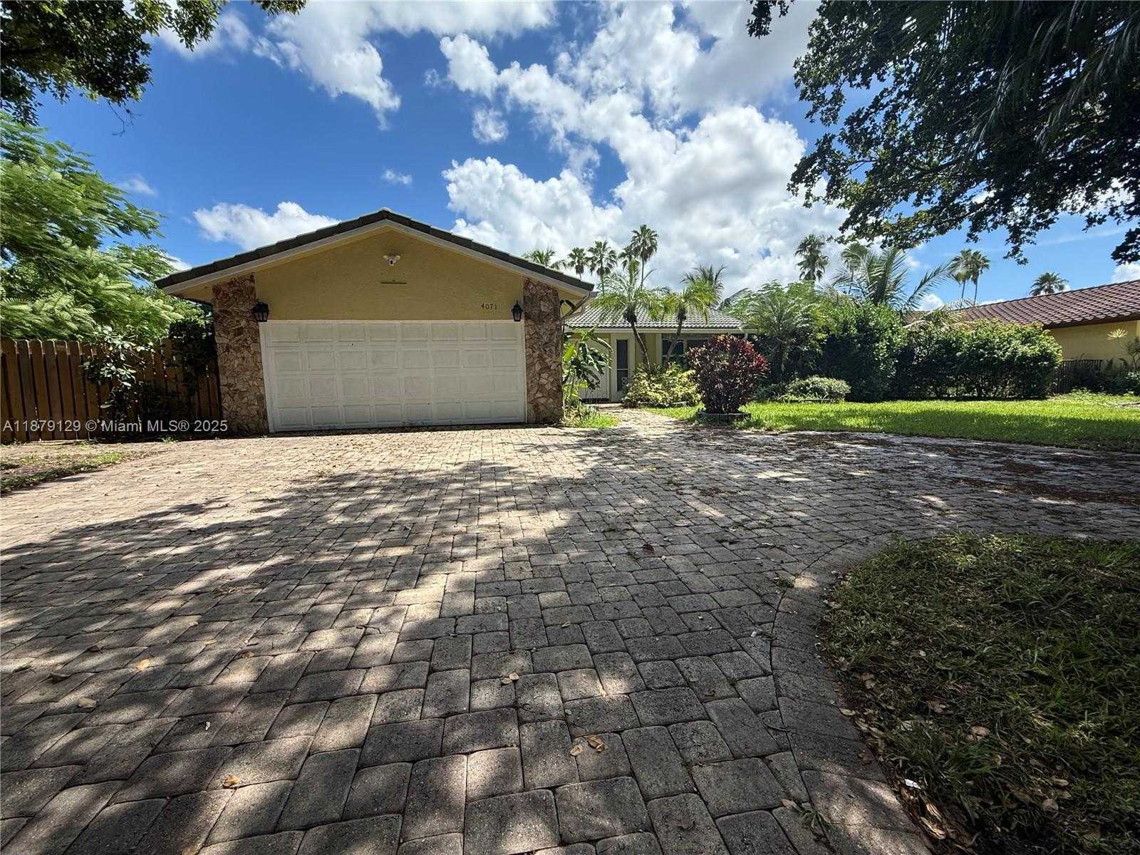 Small Image of 4071 NORTH WEST 115TH AVE, Coral Springs Number 25