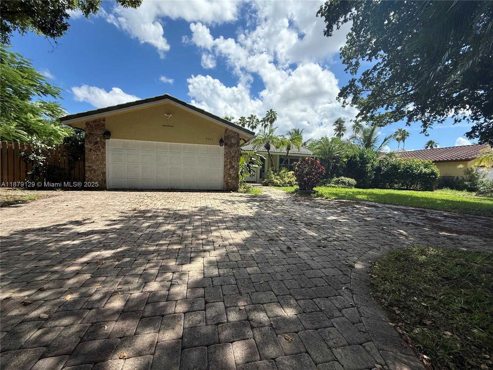 Small Image of 4071 NORTH WEST 115TH AVE, Coral Springs Number 28