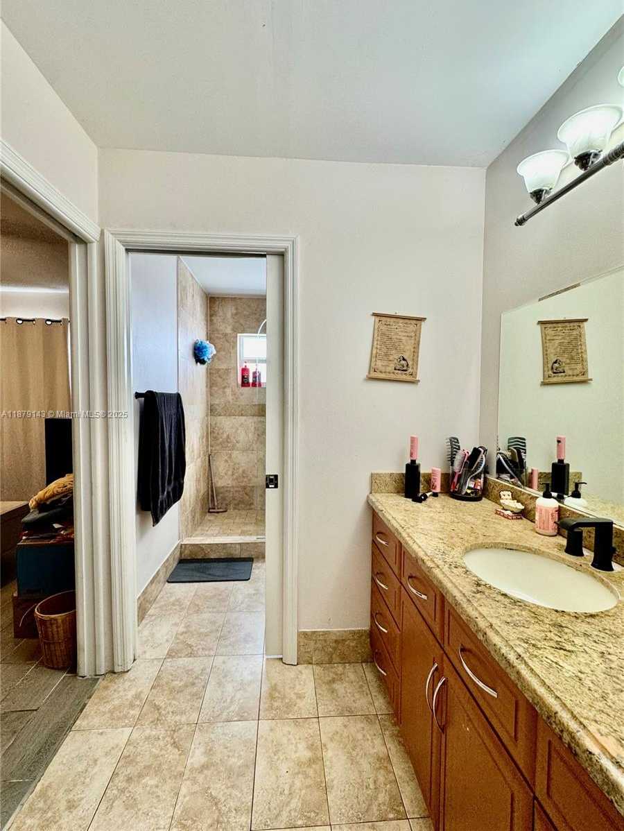 Small Image of 1635 NORTH WEST 15TH TER, Homestead Number 16