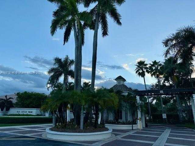 Small Image of 7425 SOUTH WEST 170TH TER, Palmetto Bay Number 3