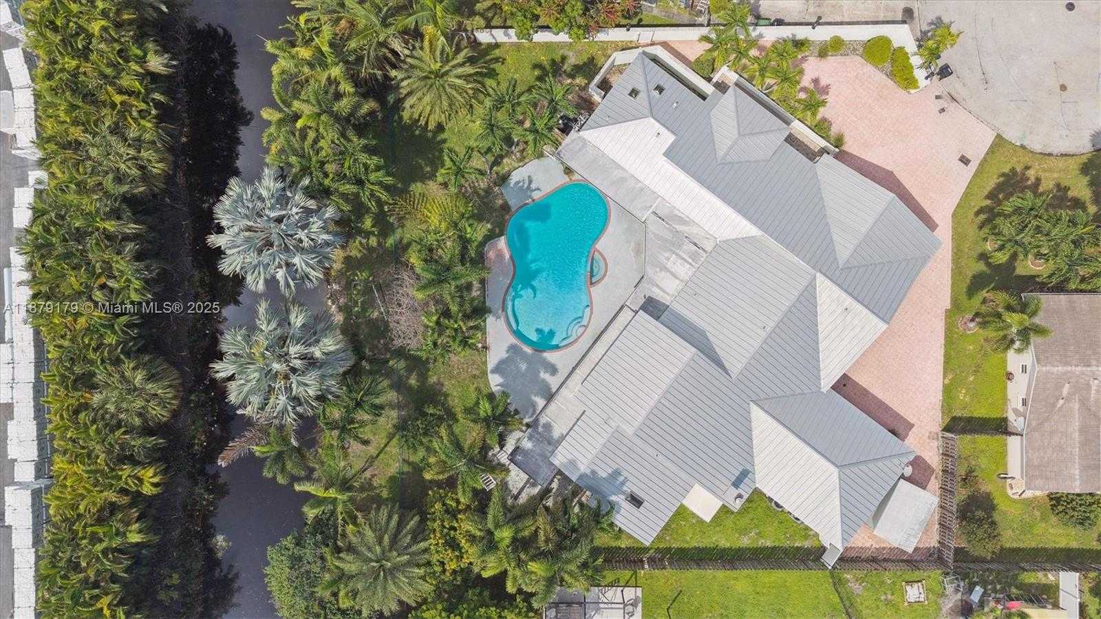 Small Image of 6700 NORTH WEST 28TH TER, Fort Lauderdale Number 38