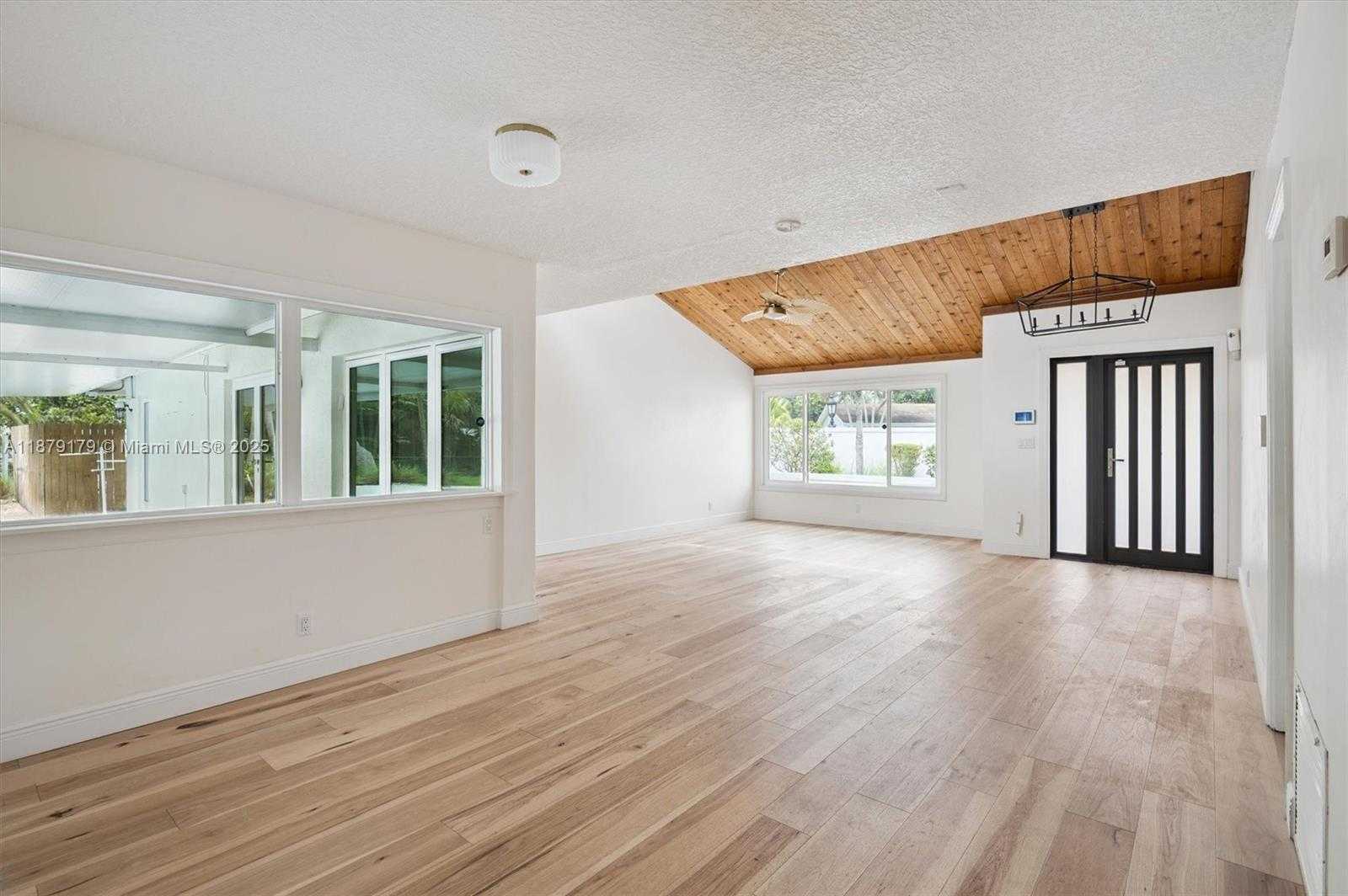 Small Image of 6700 NORTH WEST 28TH TER, Fort Lauderdale Number 4