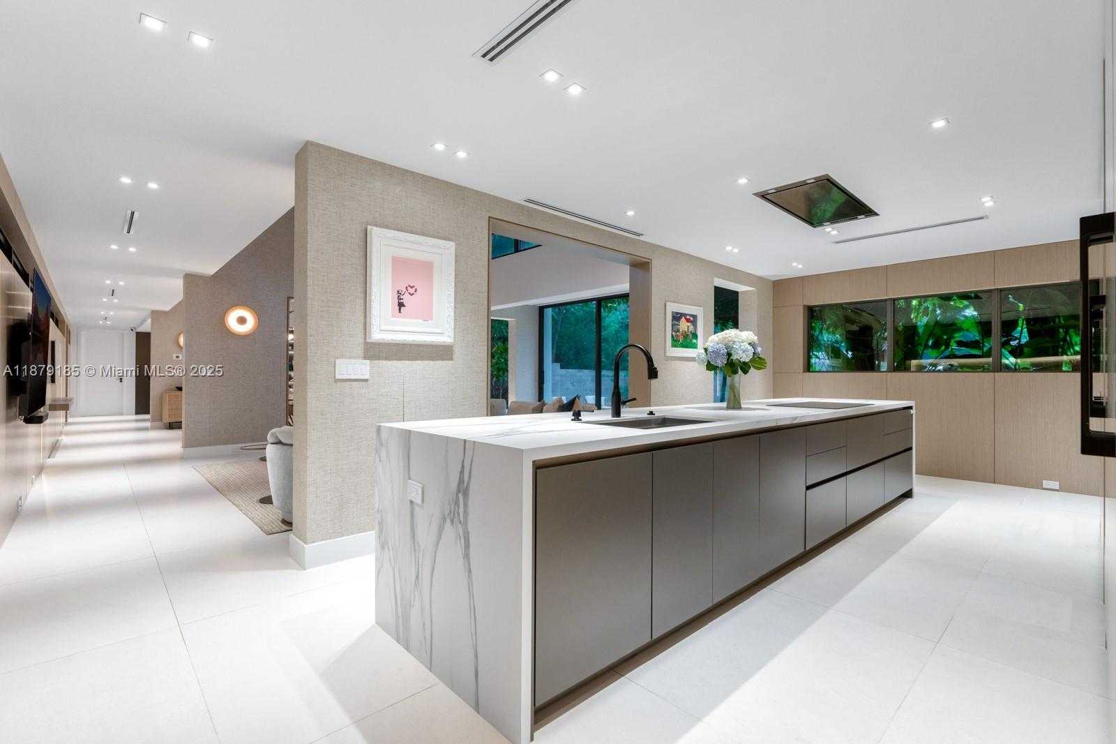 Small Image of 3651 SAINT GAUDENS RD, Coconut Grove Number 14