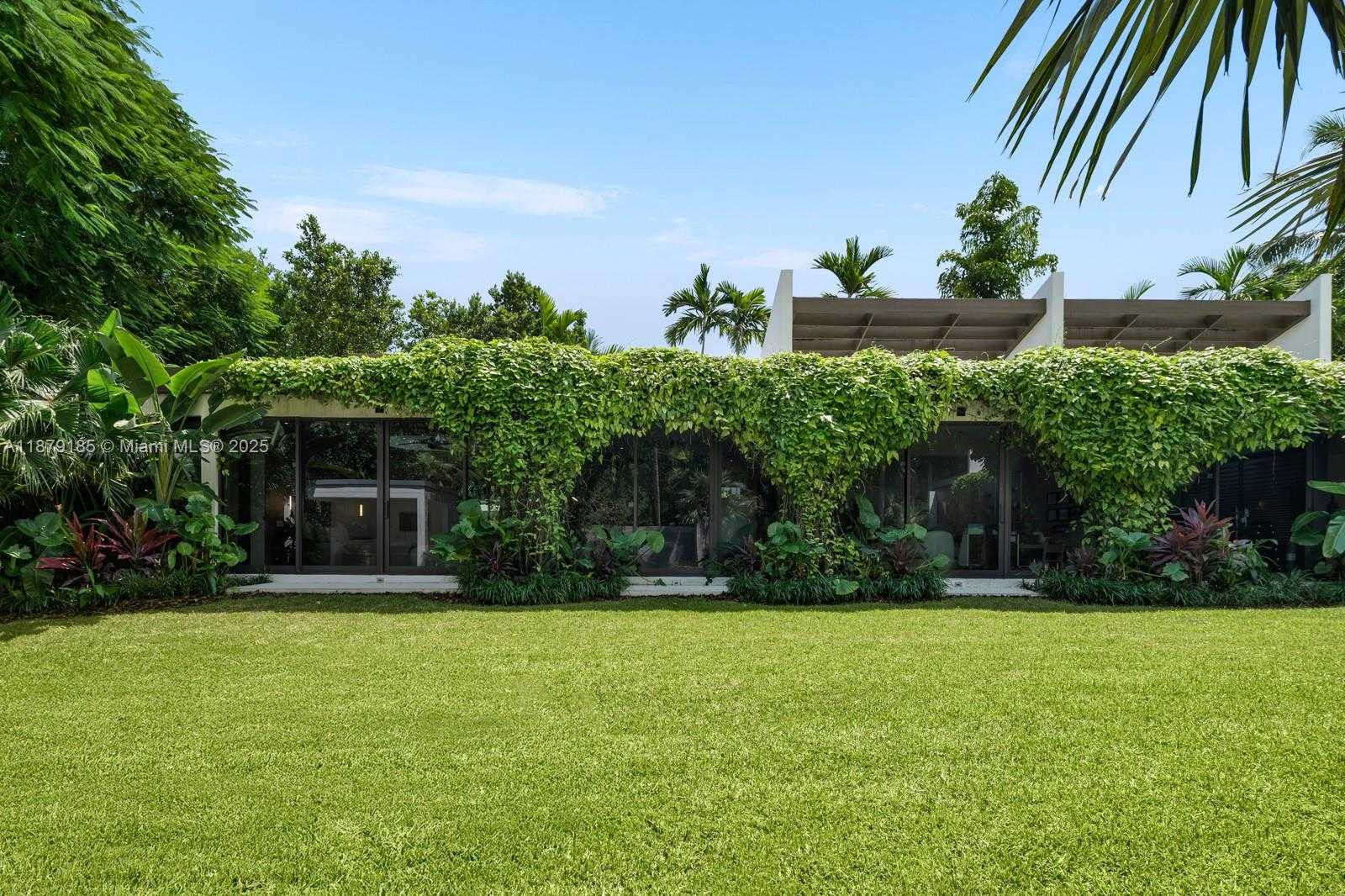 Small Image of 3651 SAINT GAUDENS RD, Coconut Grove Number 17