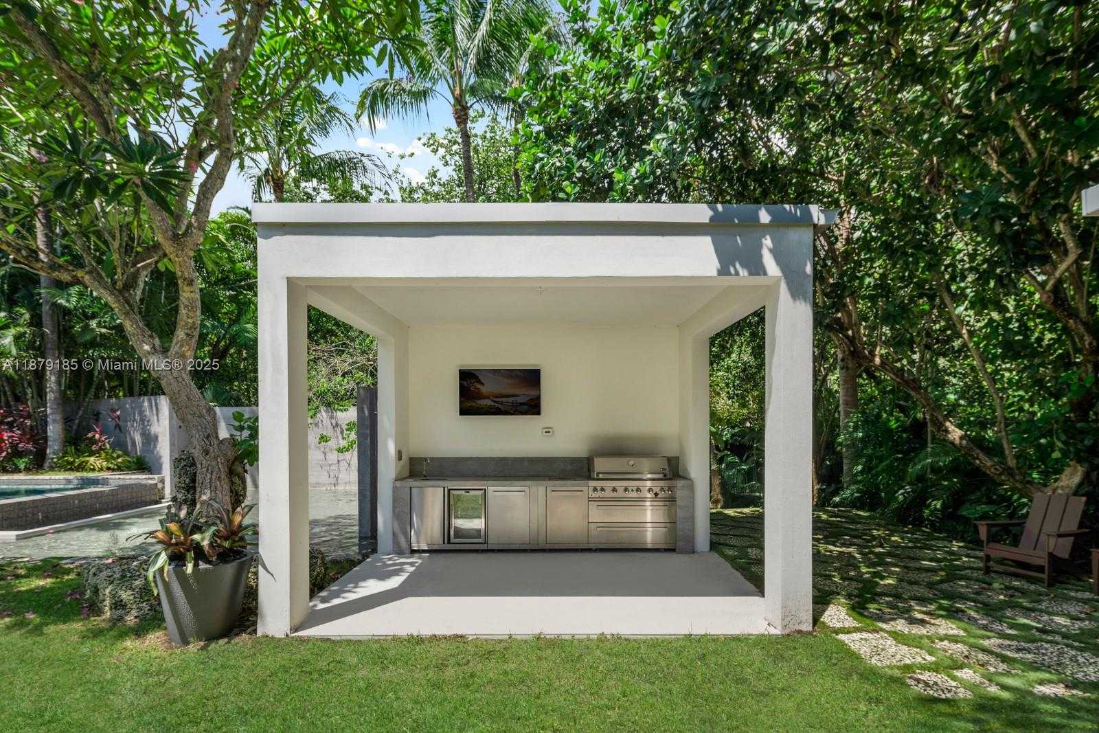 Small Image of 3651 SAINT GAUDENS RD, Coconut Grove Number 19