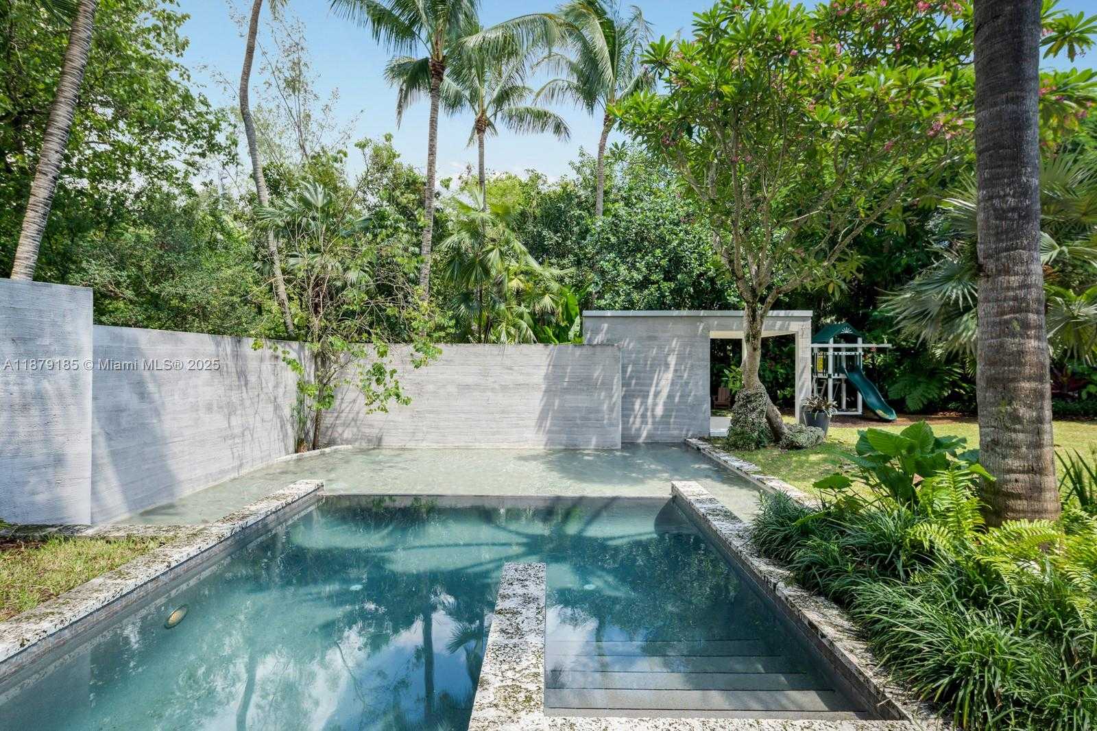 Small Image of 3651 SAINT GAUDENS RD, Coconut Grove Number 23