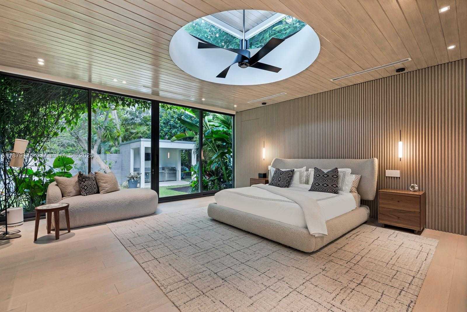 Small Image of 3651 SAINT GAUDENS RD, Coconut Grove Number 24