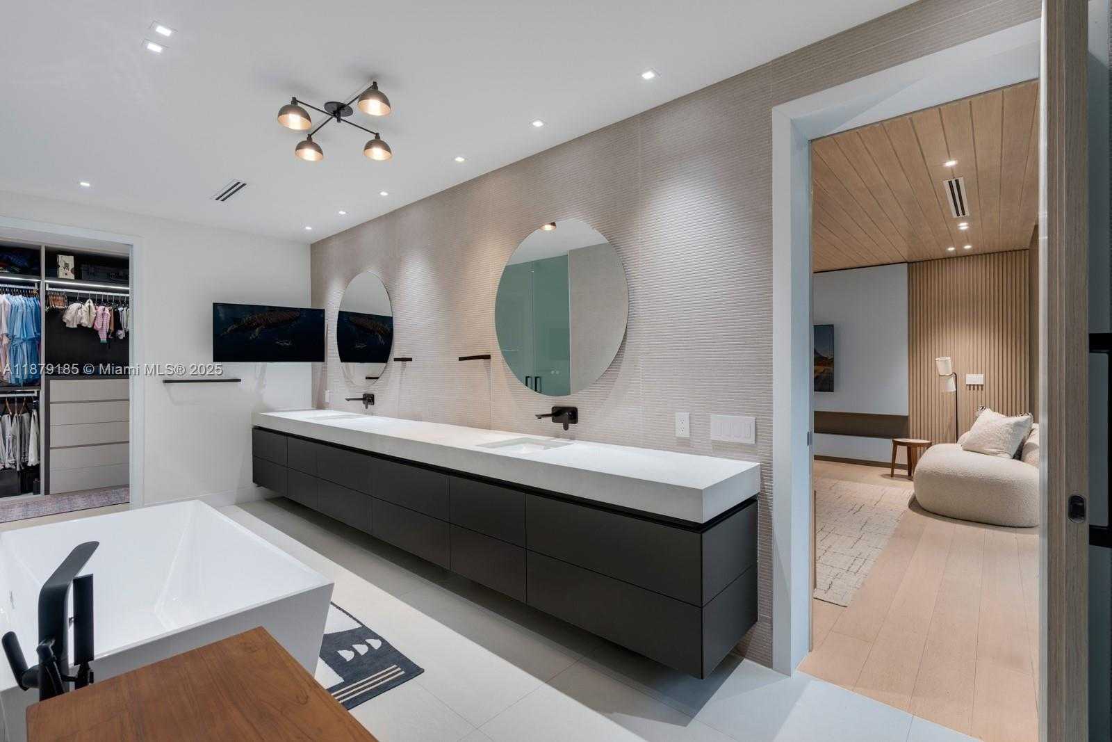 Small Image of 3651 SAINT GAUDENS RD, Coconut Grove Number 30