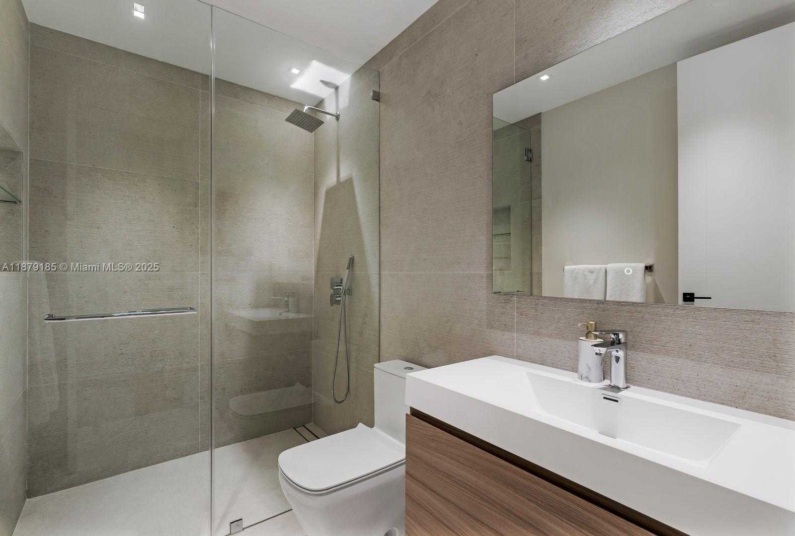 Small Image of 3651 SAINT GAUDENS RD, Coconut Grove Number 35