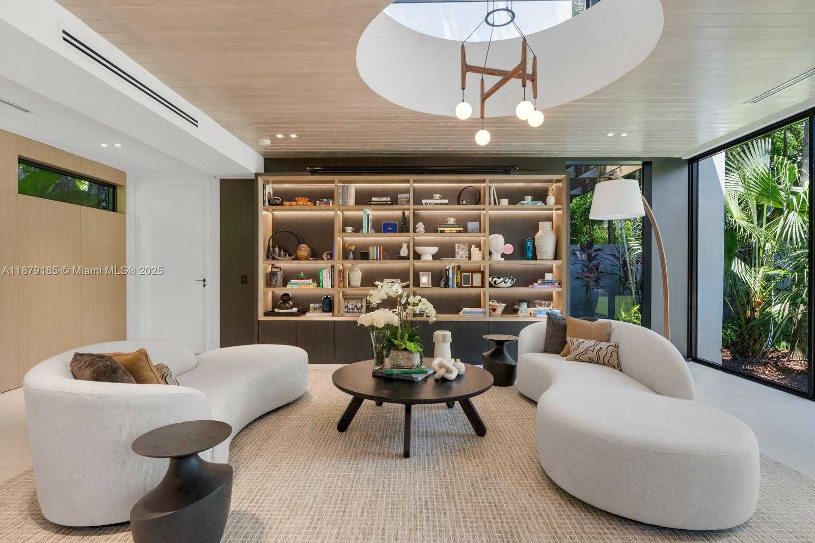 Small Image of 3651 SAINT GAUDENS RD, Coconut Grove Number 4