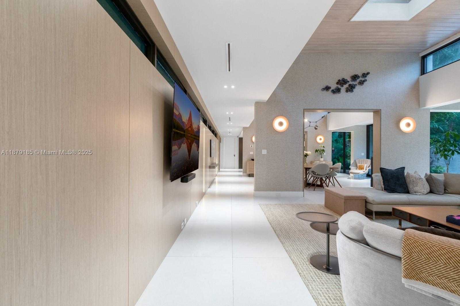 Small Image of 3651 SAINT GAUDENS RD, Coconut Grove Number 48