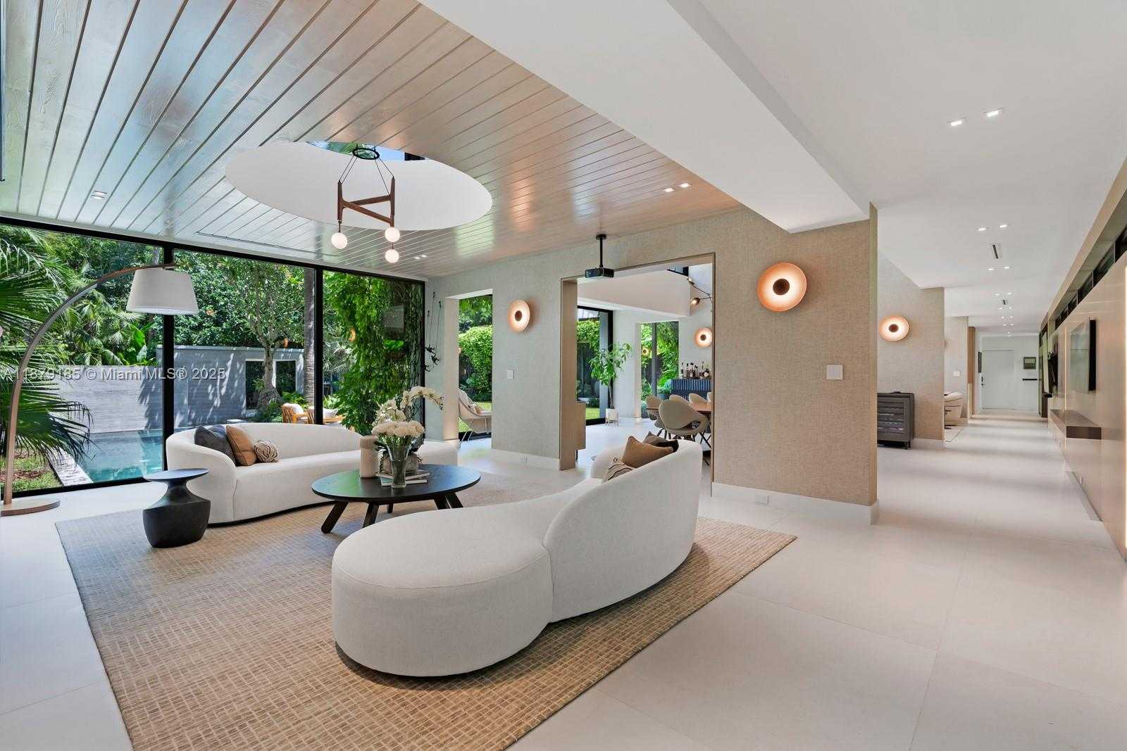 Small Image of 3651 SAINT GAUDENS RD, Coconut Grove Number 5