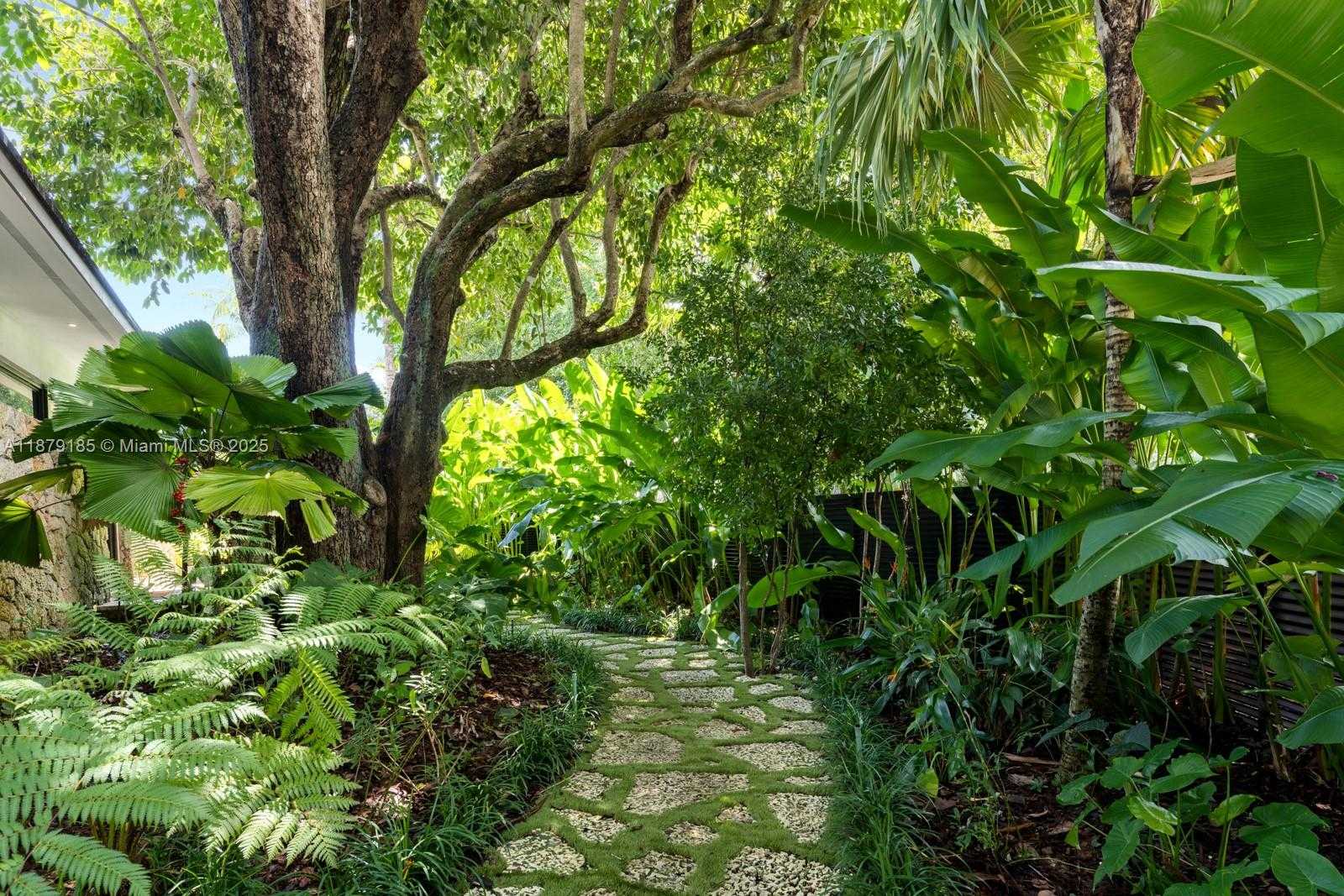 Small Image of 3651 SAINT GAUDENS RD, Coconut Grove Number 52
