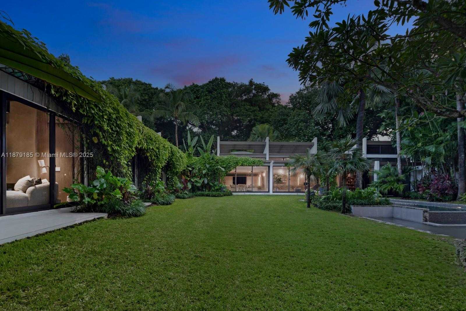 Small Image of 3651 SAINT GAUDENS RD, Coconut Grove Number 54