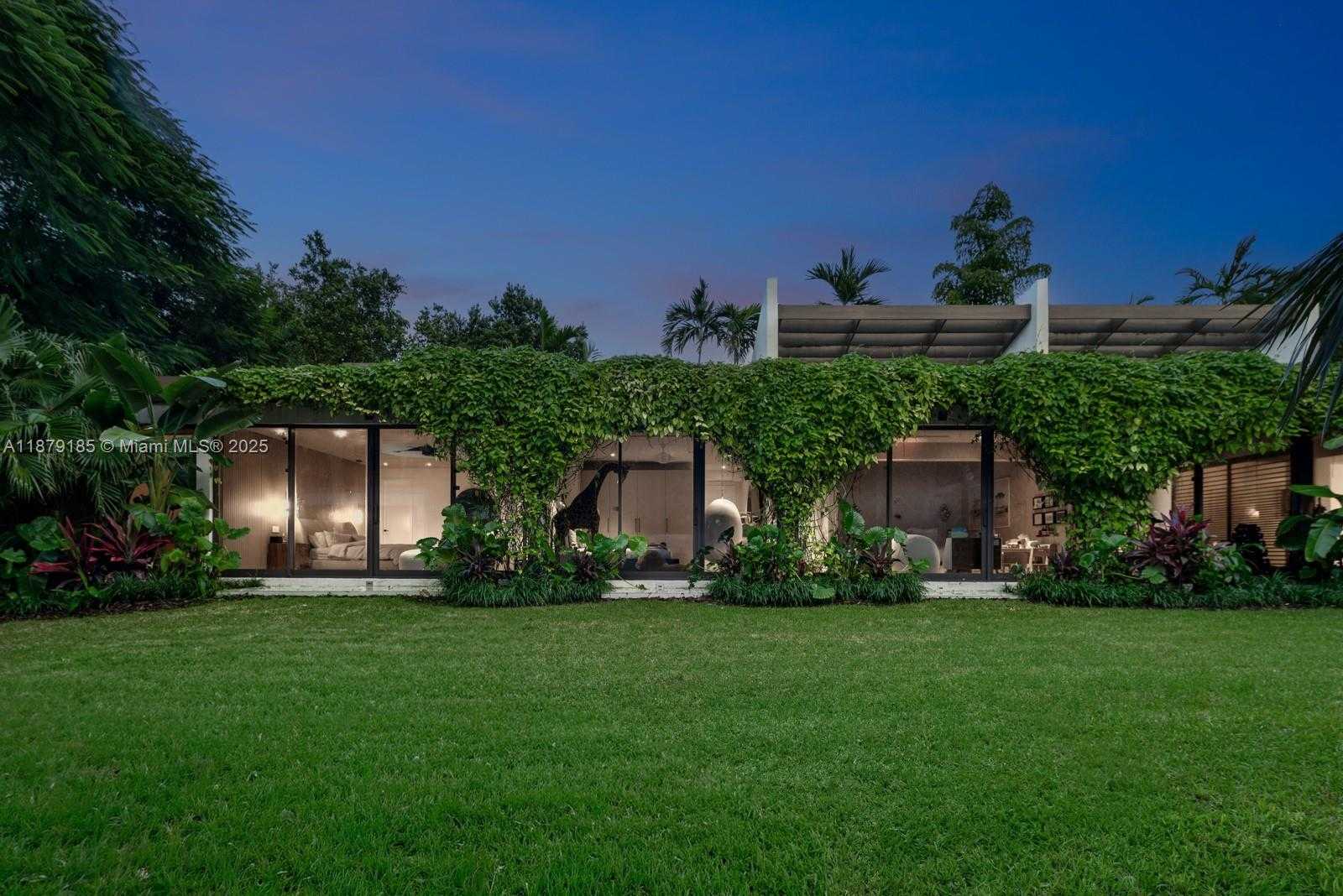 Small Image of 3651 SAINT GAUDENS RD, Coconut Grove Number 57
