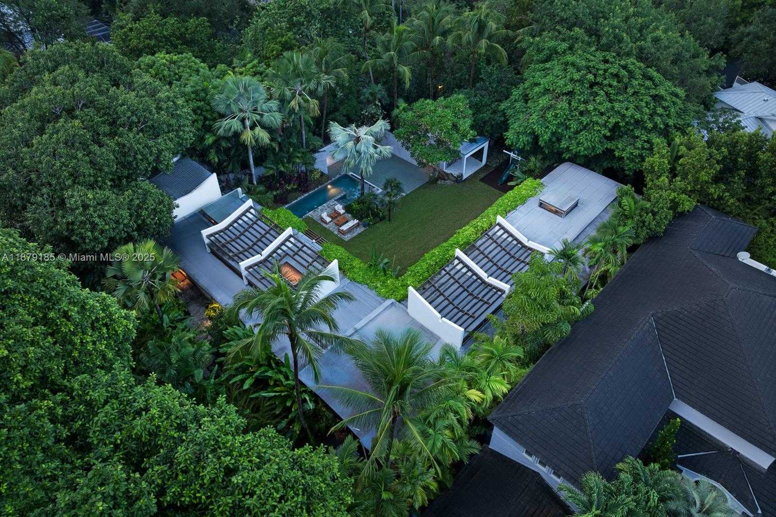 Small Image of 3651 SAINT GAUDENS RD, Coconut Grove Number 59