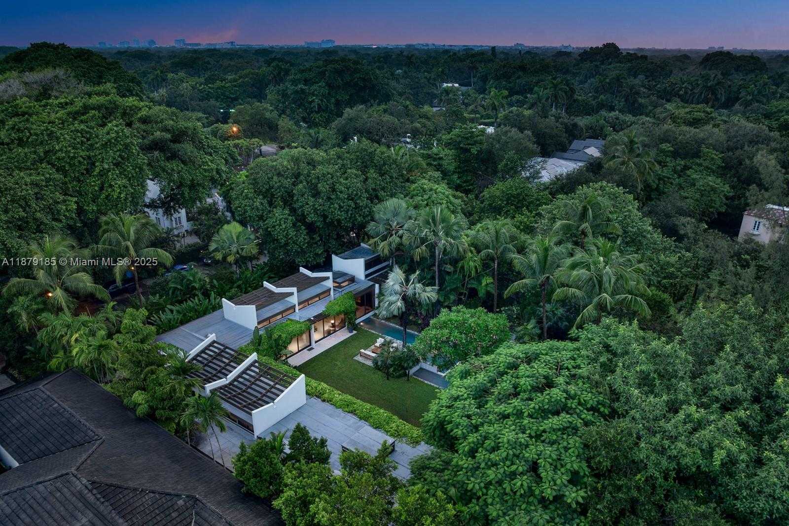 Small Image of 3651 SAINT GAUDENS RD, Coconut Grove Number 61