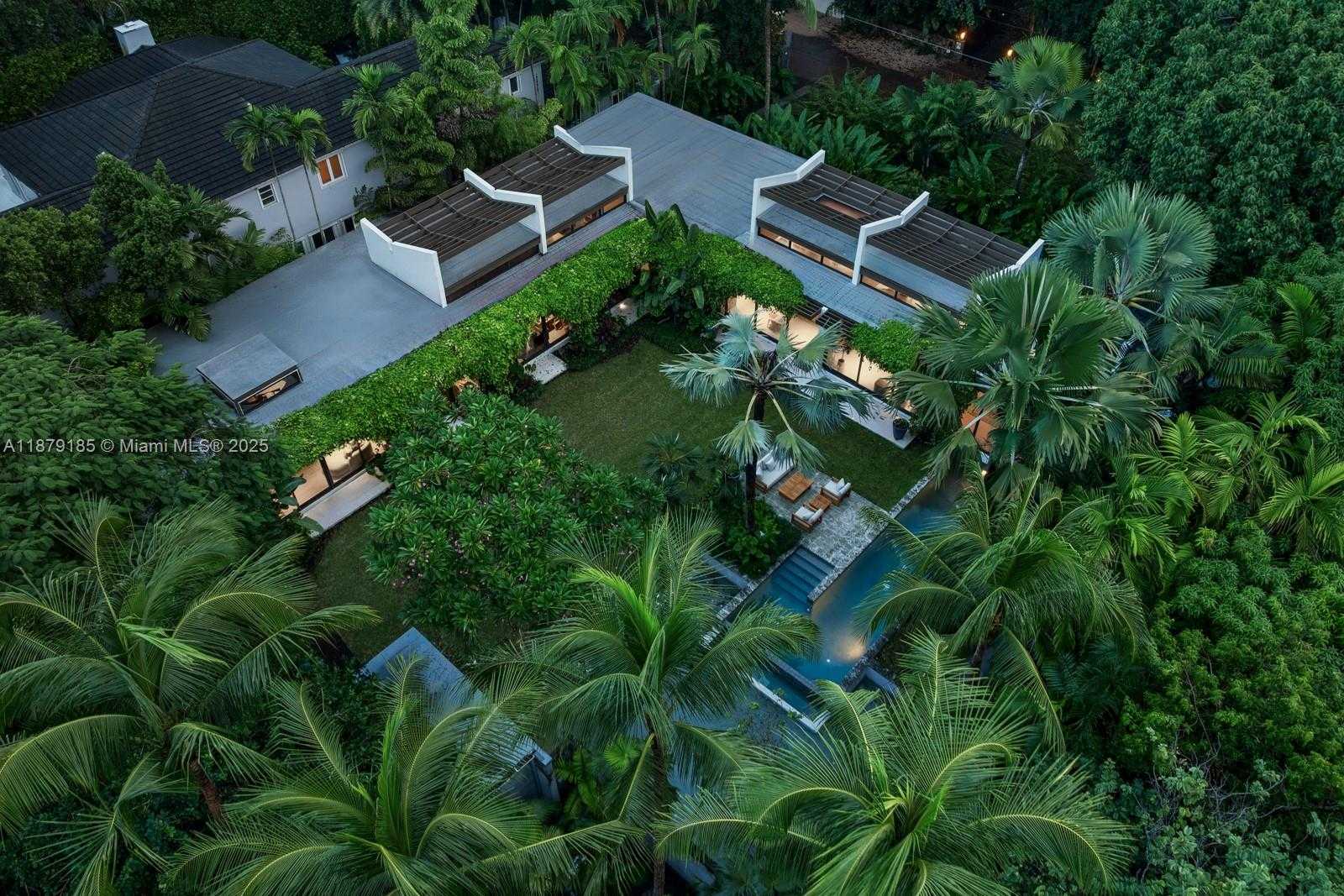 Small Image of 3651 SAINT GAUDENS RD, Coconut Grove Number 63