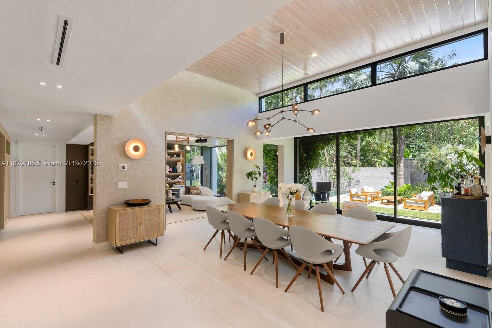 Small Image of 3651 SAINT GAUDENS RD, Coconut Grove Number 7