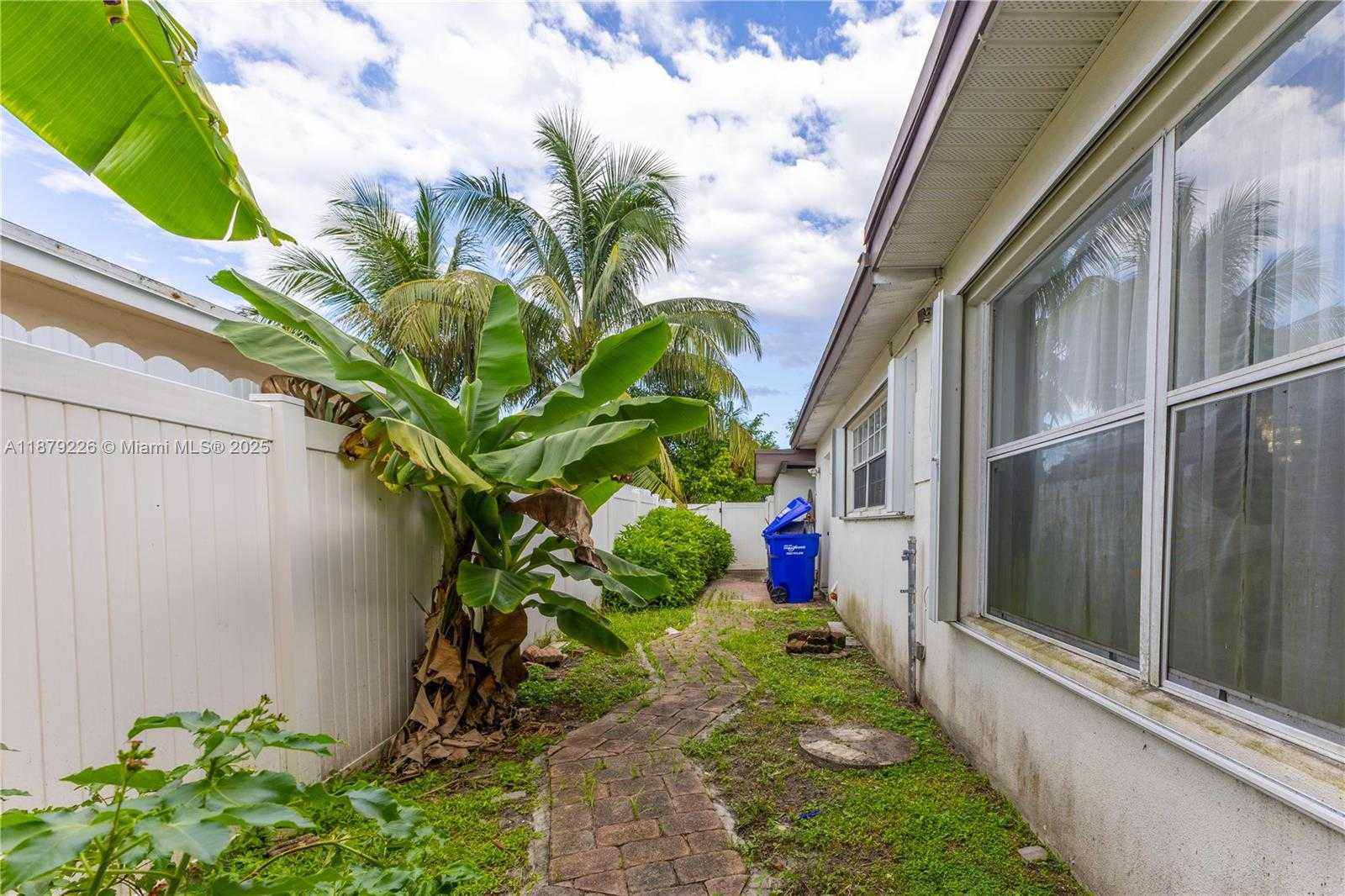 Small Image of 740 NORTH 73RD TER, Hollywood Number 25