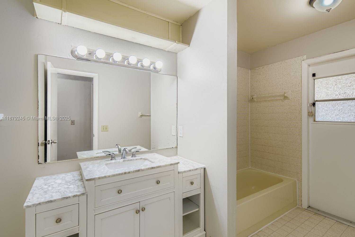 Small Image of 7008 NORTH WEST 49TH CT, Lauderhill Number 24