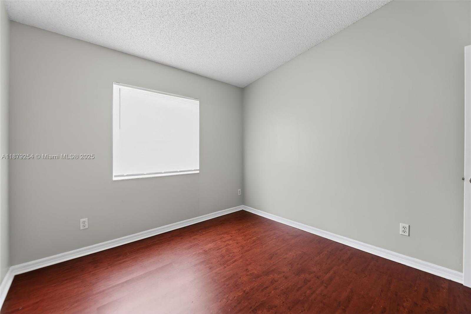 Small Image of 10471 SOUTH WEST 24TH CT, Miramar Number 6
