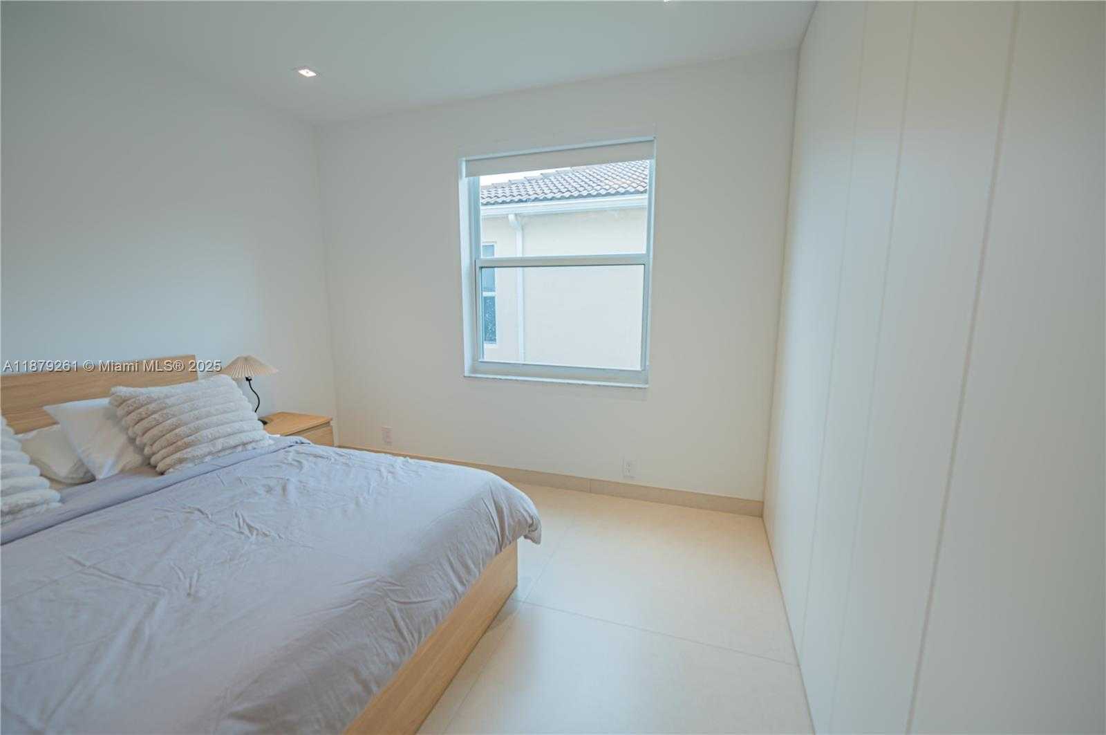 Small Image of 3234 SOUTH WEST 53RD CT, Hollywood Number 45