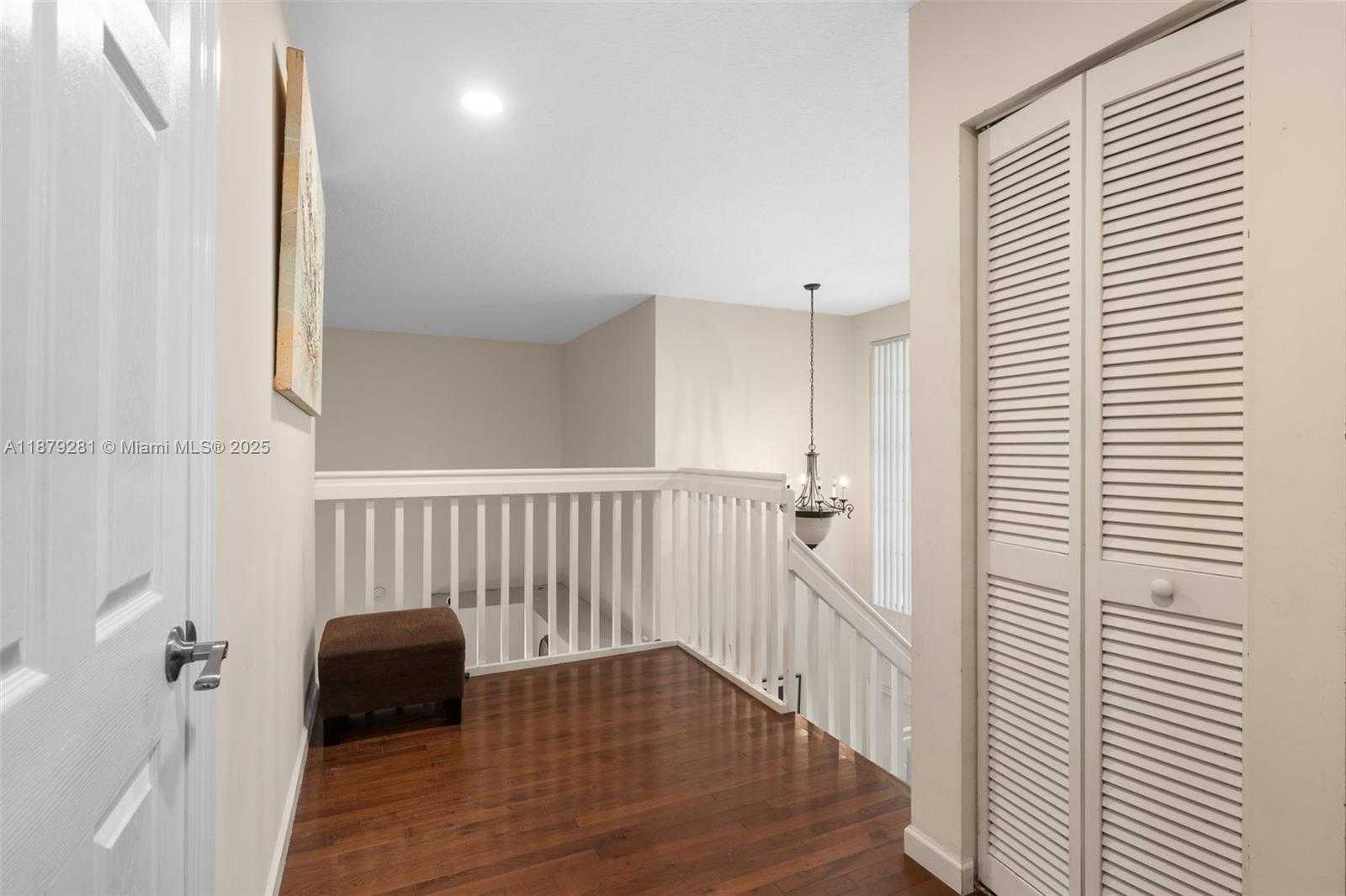Small Image of 1251 JOHNSON CT, Hollywood Number 14