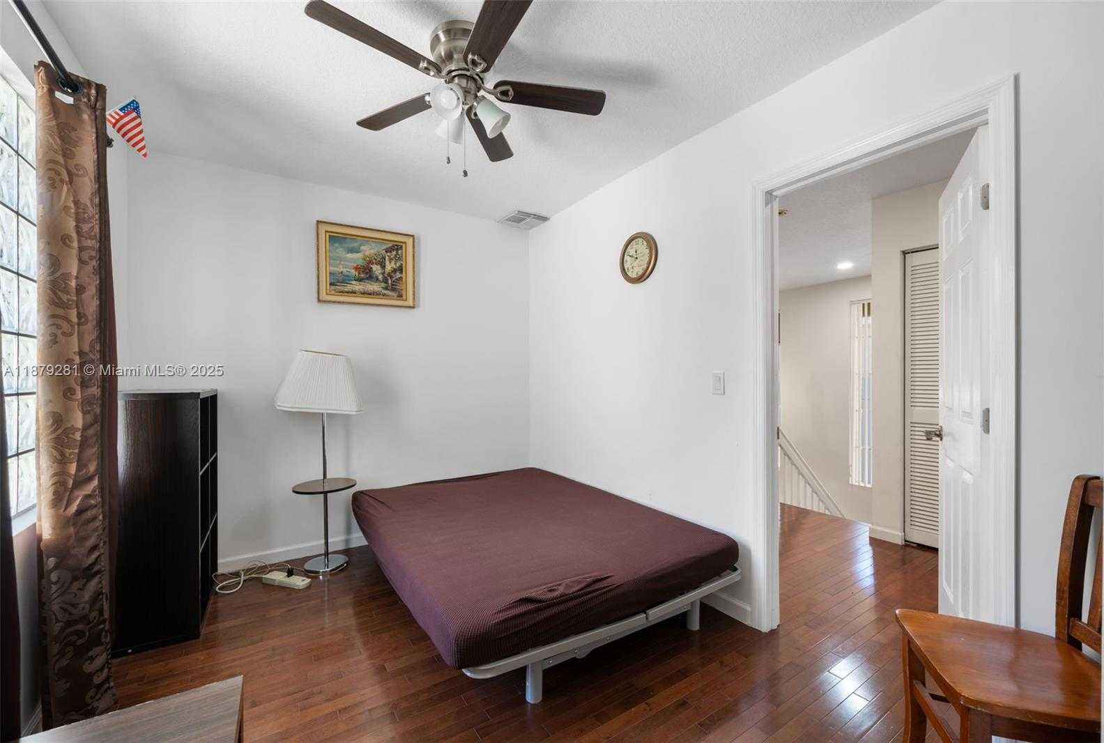 Small Image of 1251 JOHNSON CT, Hollywood Number 15