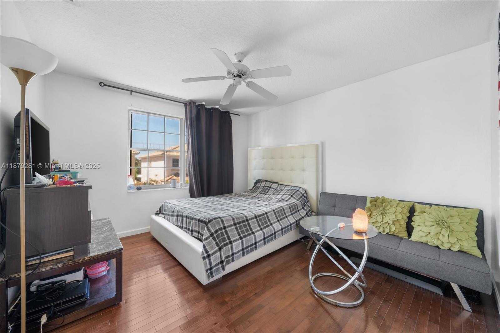 Small Image of 1251 JOHNSON CT, Hollywood Number 19