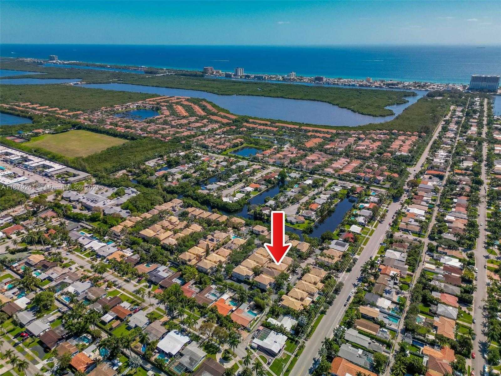 Small Image of 1251 JOHNSON CT, Hollywood Number 31