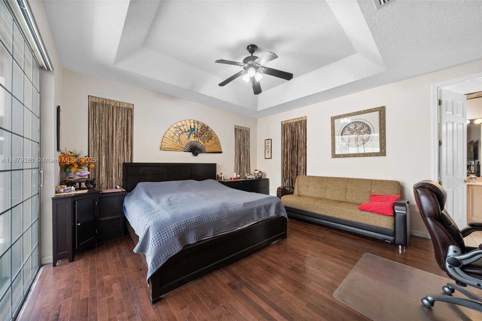 Small Image of 1251 JOHNSON CT, Hollywood Number 8