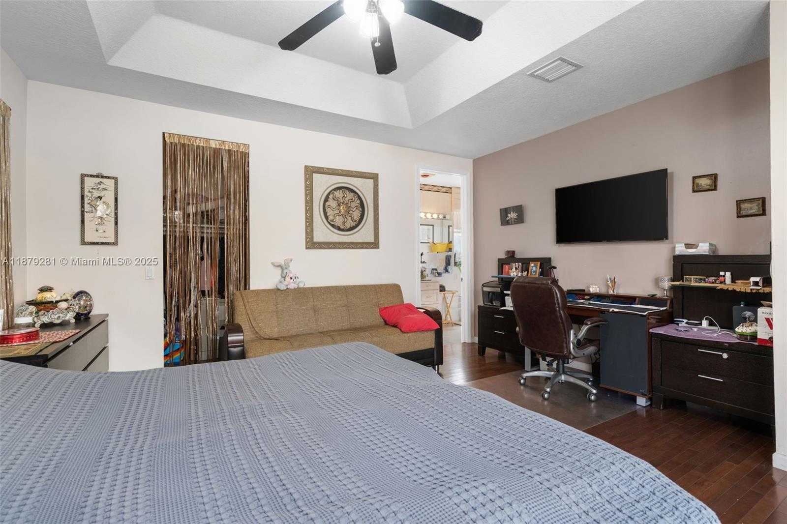 Small Image of 1251 JOHNSON CT, Hollywood Number 9