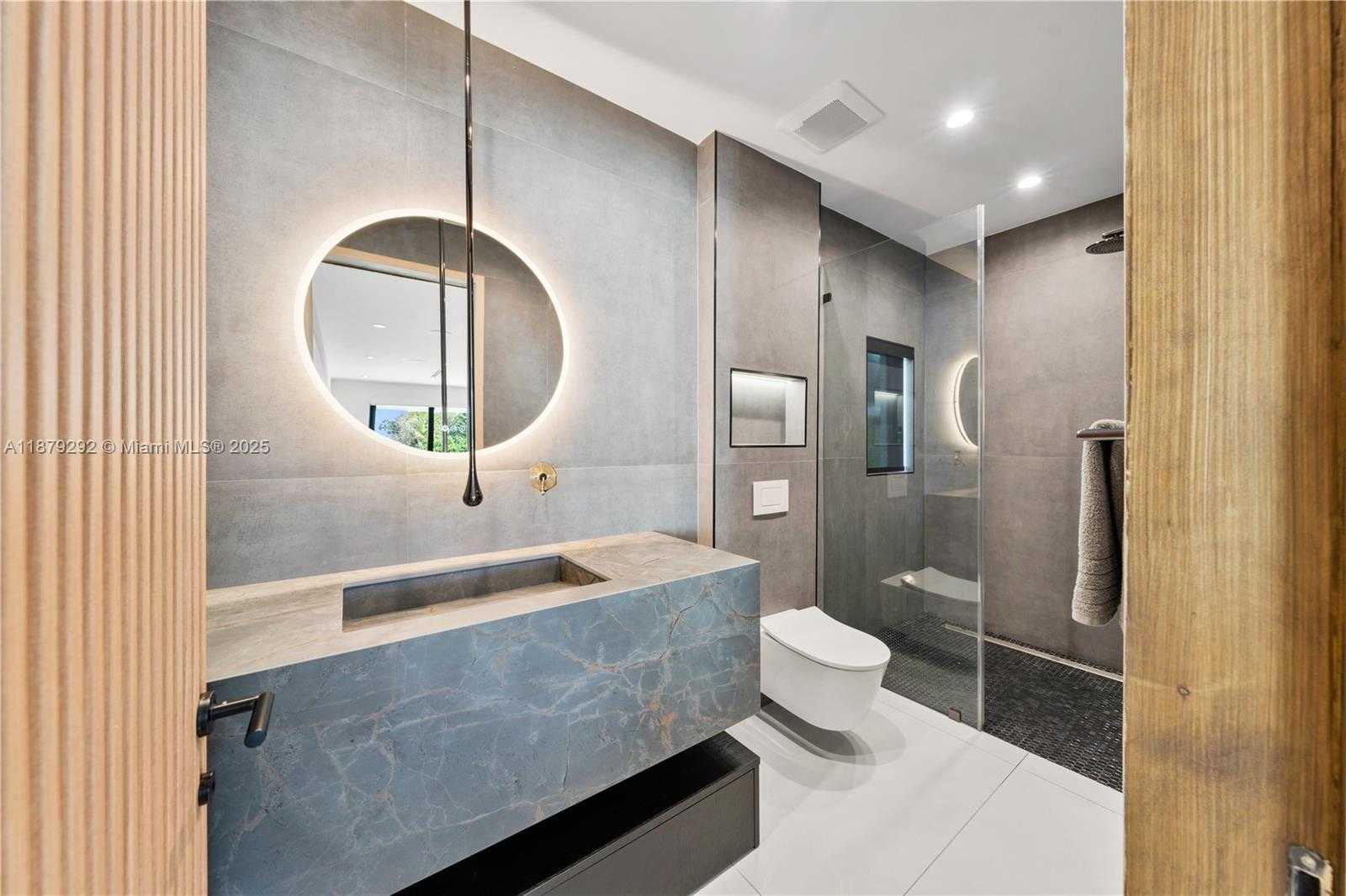 Small Image of 150 NORTH WEST 123RD AVE, Miami Number 10