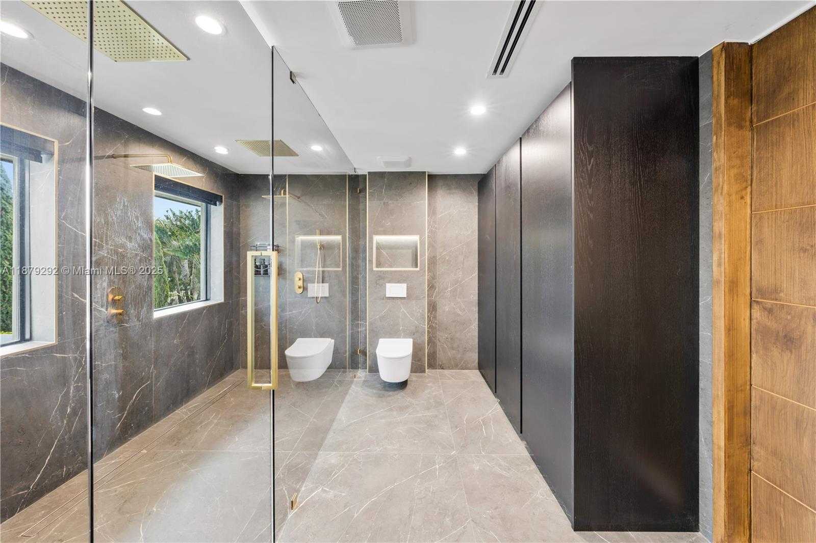 Small Image of 150 NORTH WEST 123RD AVE, Miami Number 18