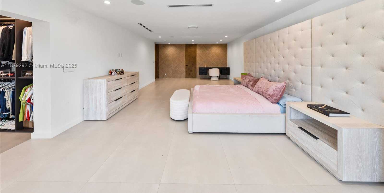 Small Image of 150 NORTH WEST 123RD AVE, Miami Number 19