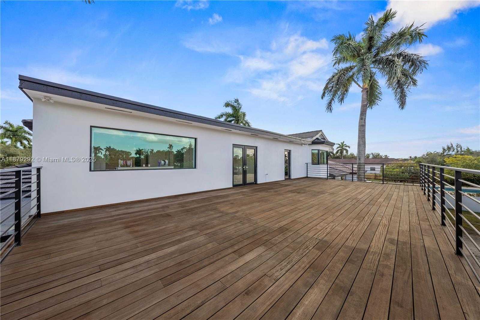 Small Image of 150 NORTH WEST 123RD AVE, Miami Number 23