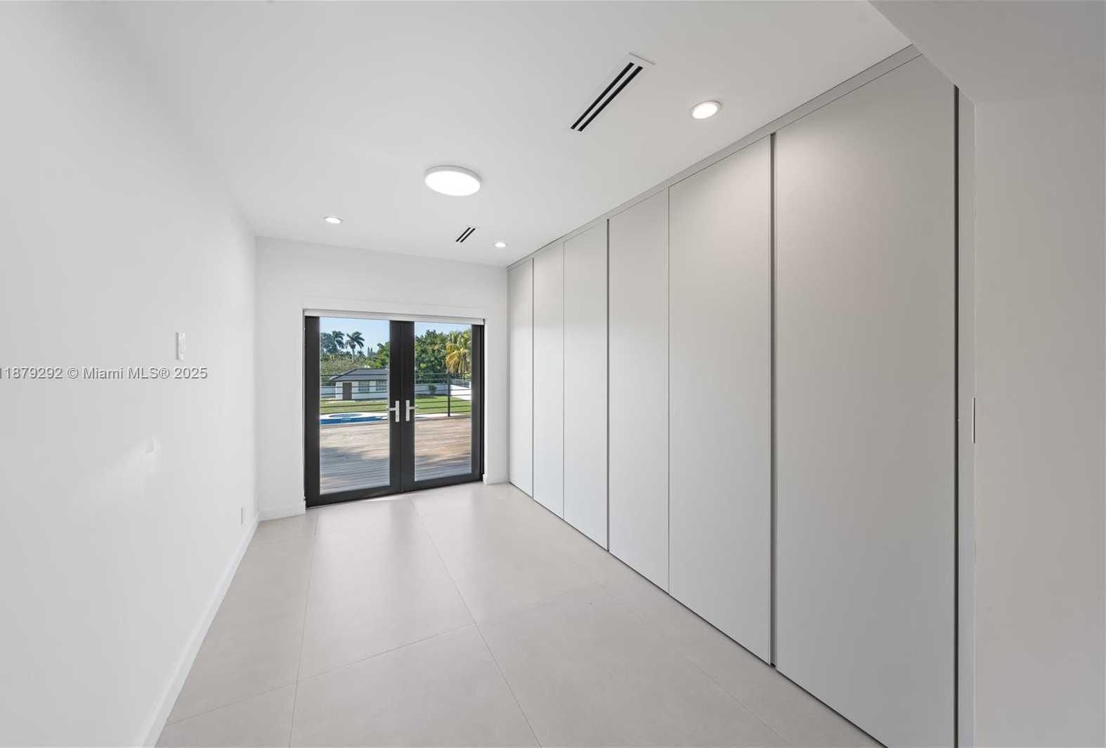 Small Image of 150 NORTH WEST 123RD AVE, Miami Number 30