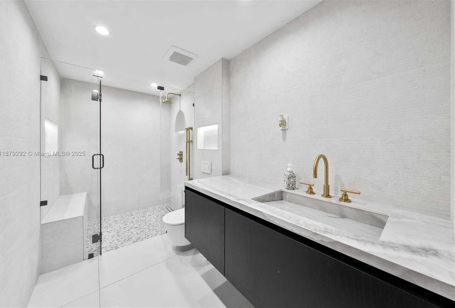Small Image of 150 NORTH WEST 123RD AVE, Miami Number 31
