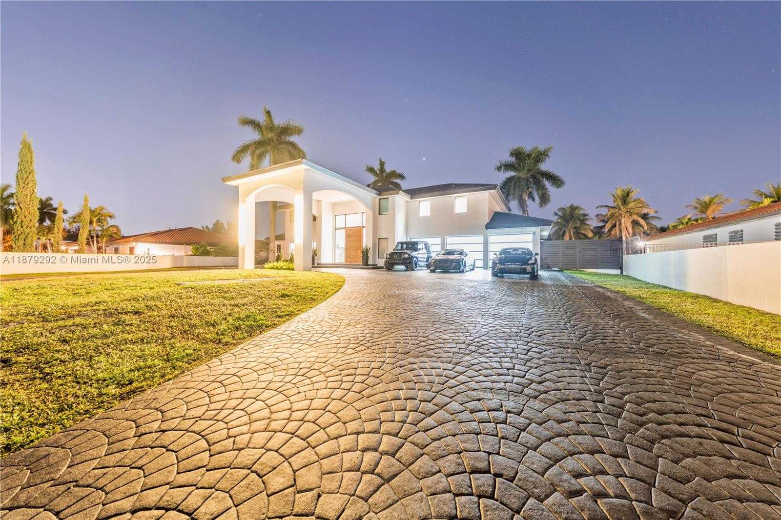 Small Image of 150 NORTH WEST 123RD AVE, Miami Number 35