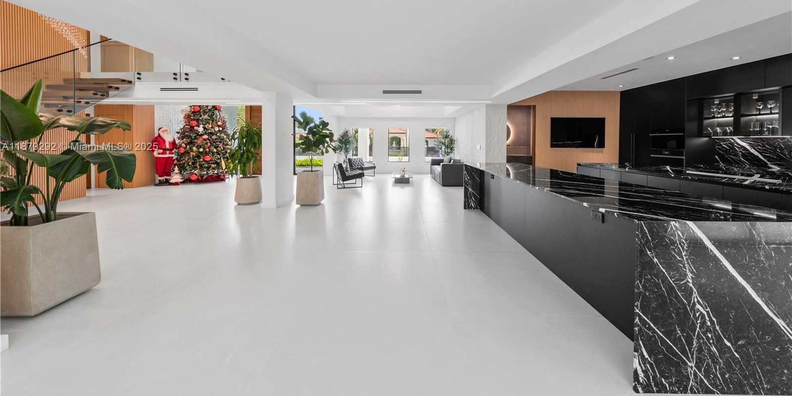 Small Image of 150 NORTH WEST 123RD AVE, Miami Number 7
