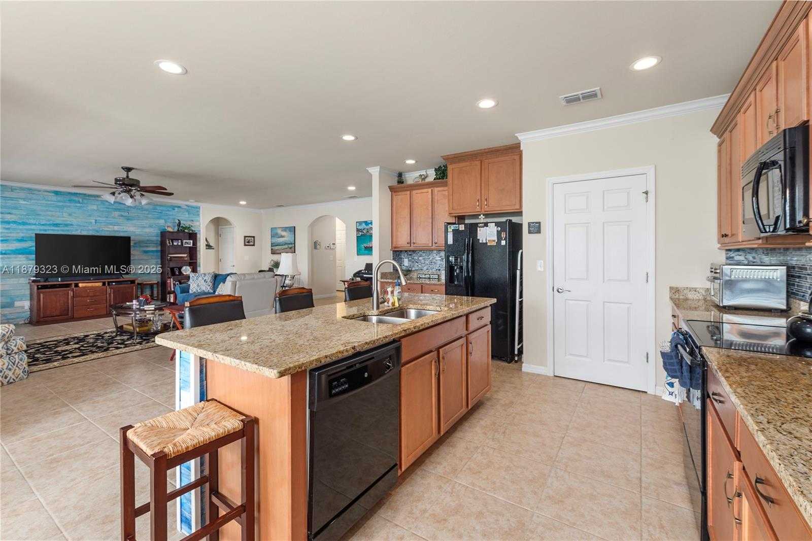 Small Image of 3055 APPLE BLOSSOM DR, Other City - In The State Of Florida Number 13