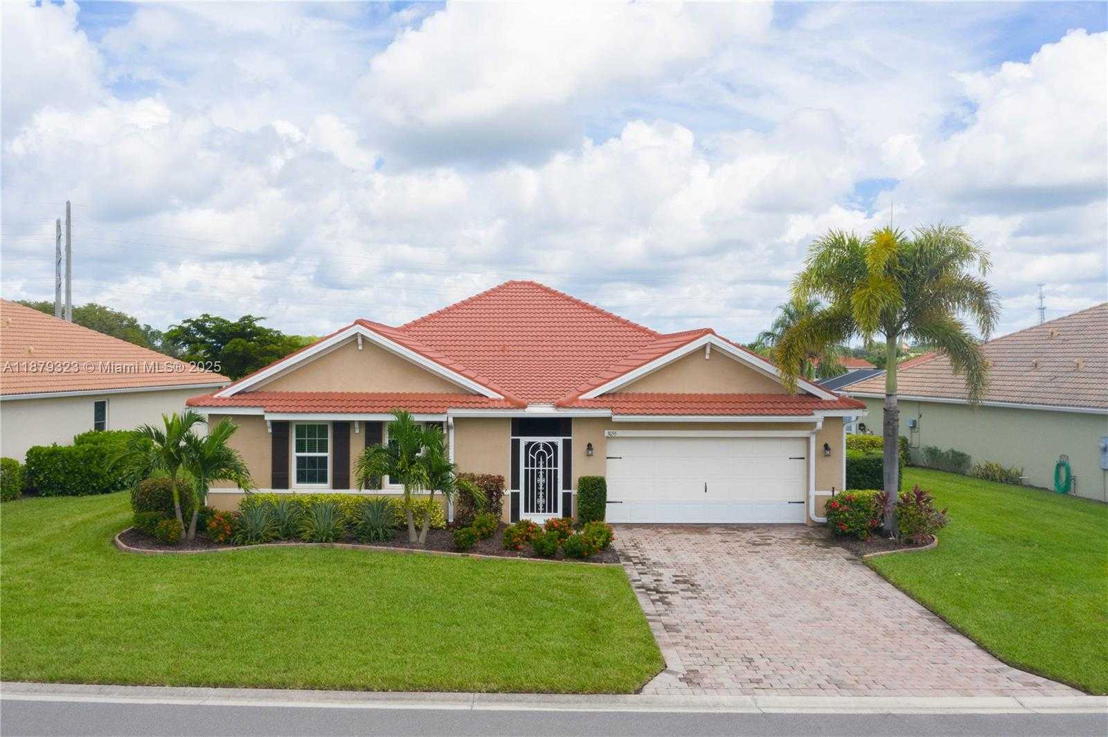 Small Image of 3055 APPLE BLOSSOM DR, Other City - In The State Of Florida Number 2