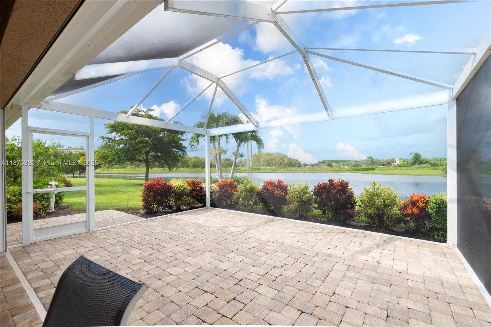 Small Image of 3055 APPLE BLOSSOM DR, Other City - In The State Of Florida Number 24