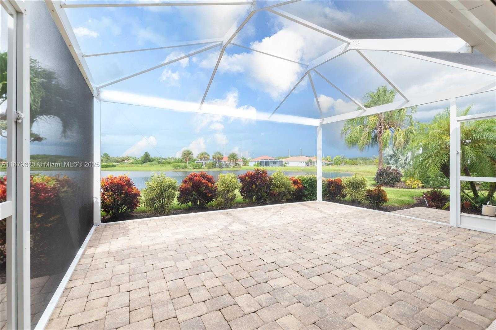 Small Image of 3055 APPLE BLOSSOM DR, Other City - In The State Of Florida Number 25