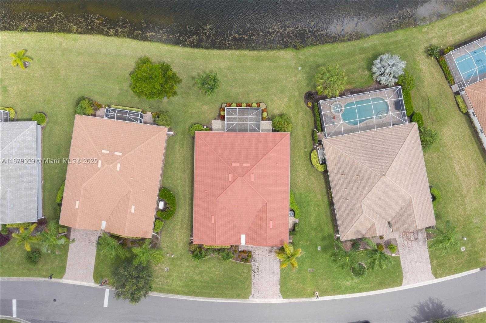 Small Image of 3055 APPLE BLOSSOM DR, Other City - In The State Of Florida Number 28